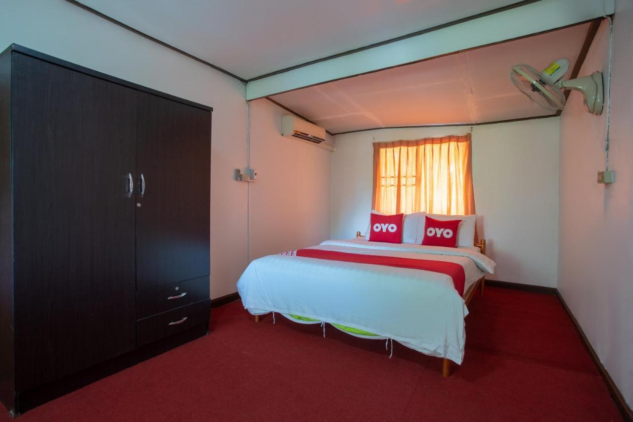 Oyo 909 Guiding Star Resort Чіангмай Екстер'єр фото