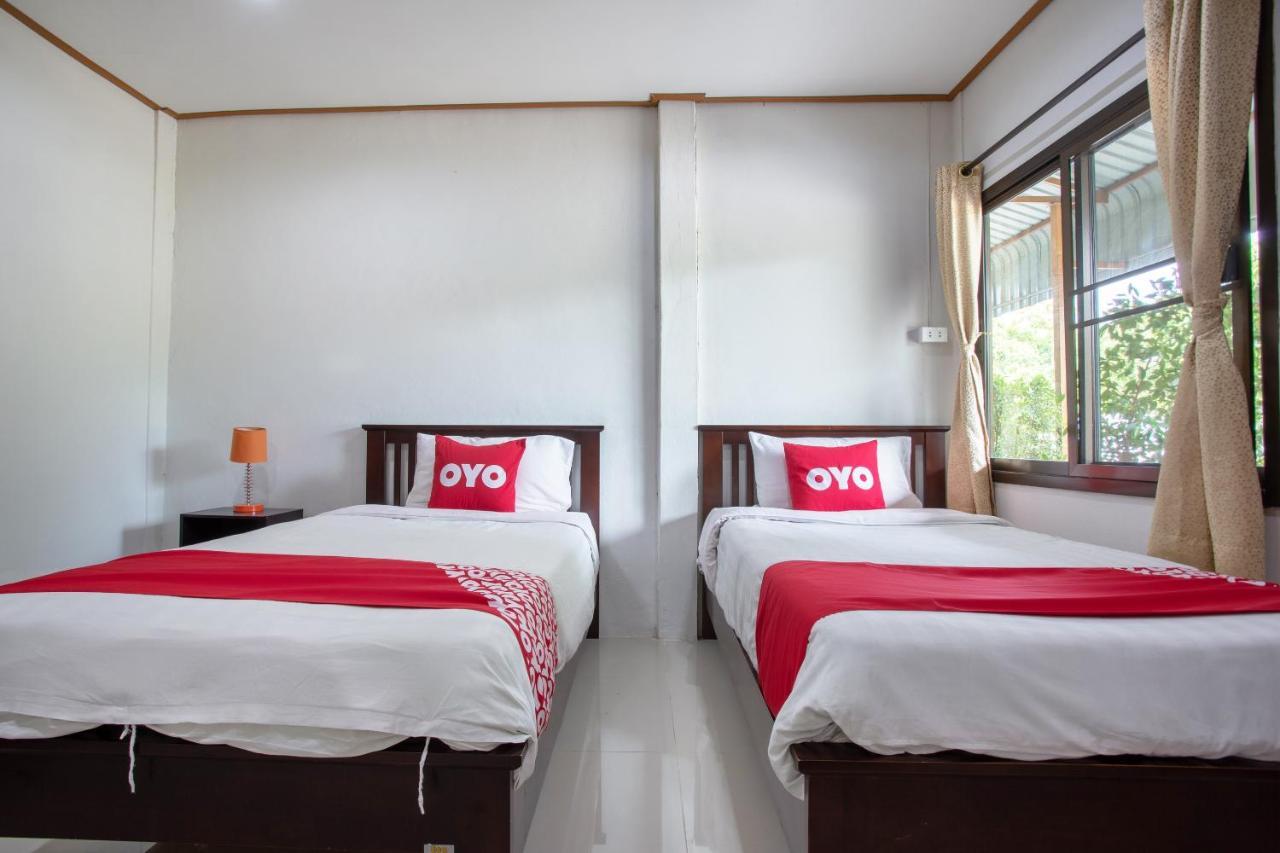 Oyo 909 Guiding Star Resort Чіангмай Екстер'єр фото