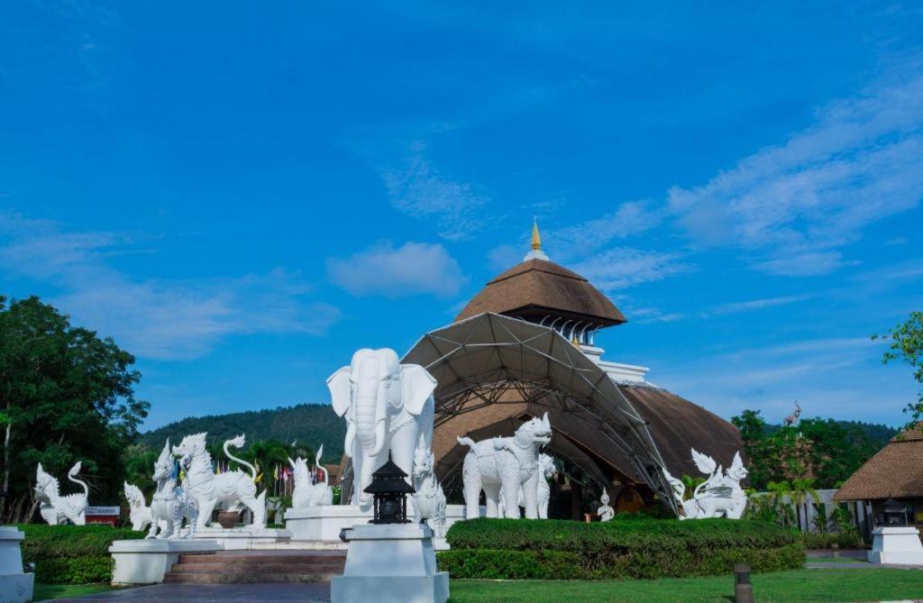 Oyo 909 Guiding Star Resort Чіангмай Екстер'єр фото