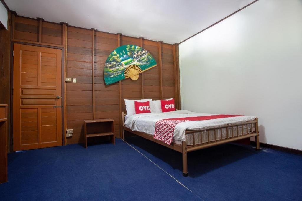 Oyo 909 Guiding Star Resort Чіангмай Екстер'єр фото
