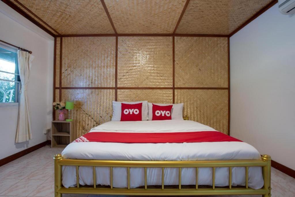 Oyo 909 Guiding Star Resort Чіангмай Екстер'єр фото